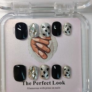 Black and Silver Press-On Nails